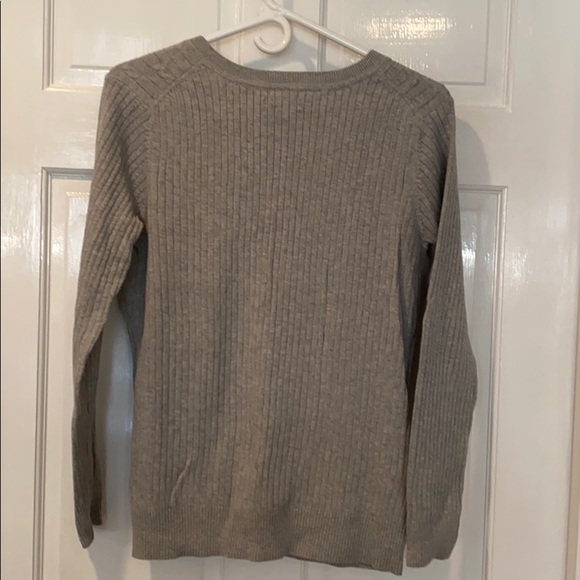 Sweater - Picture 2 of 4